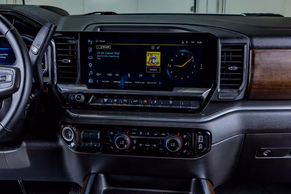 2025 Chevrolet Silverado 2500HD High Country Crew Cab Image 24