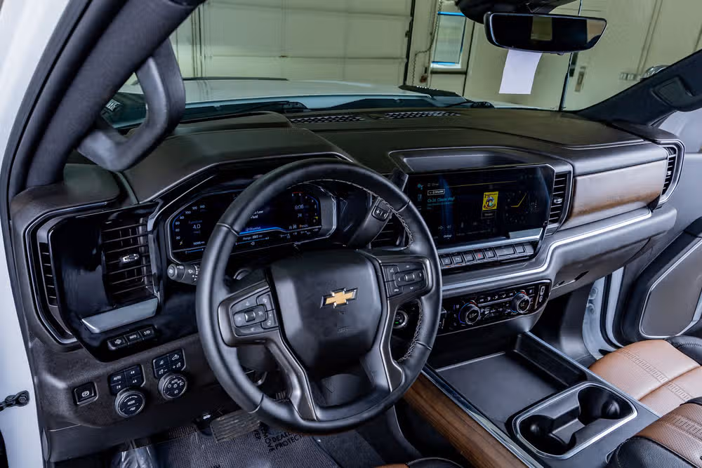 2025 Chevrolet Silverado 2500HD High Country Crew Cab Image 17