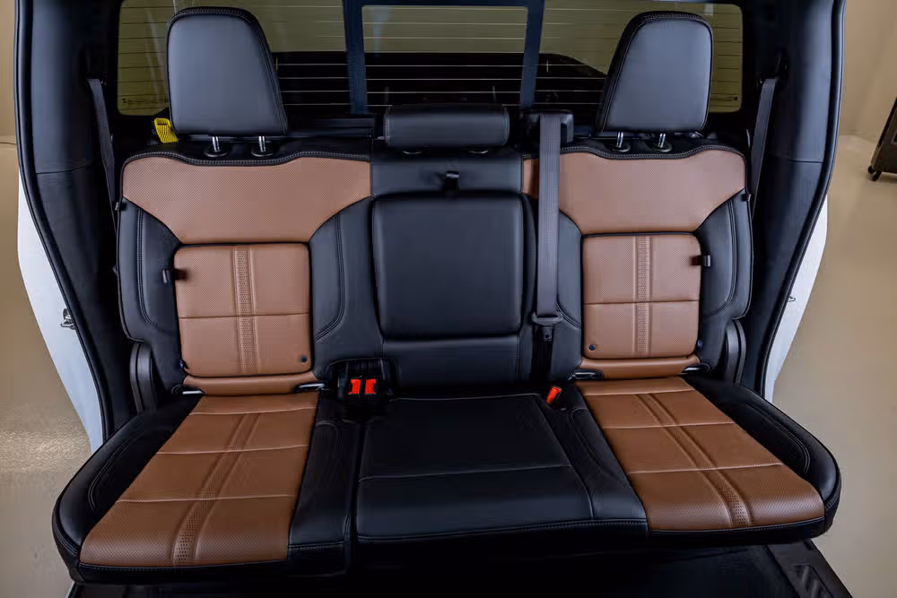 2025 Chevrolet Silverado 2500HD High Country Crew Cab Image 36