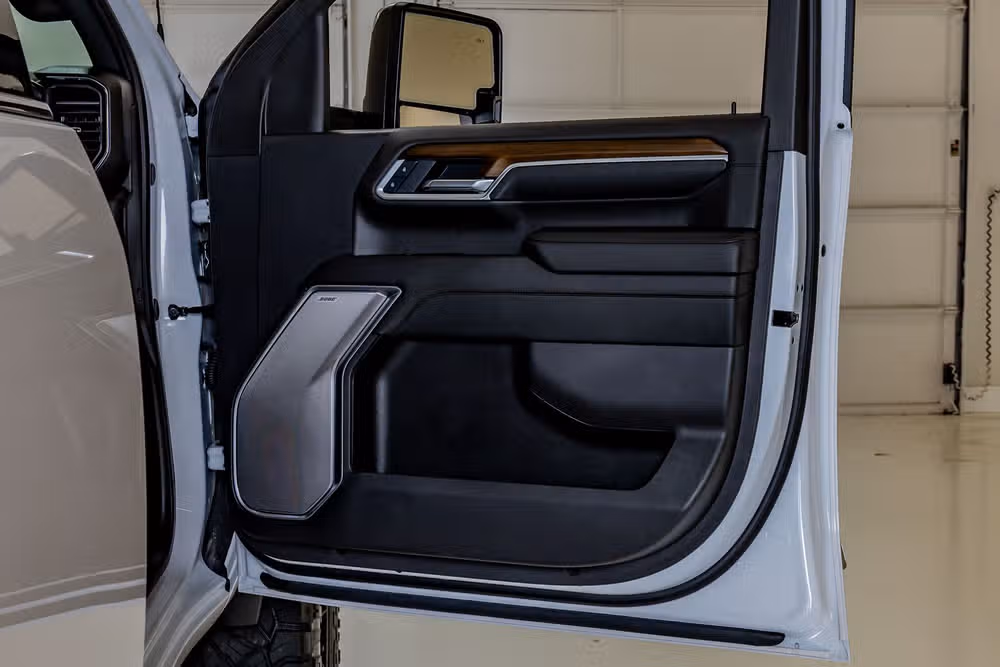2025 Chevrolet Silverado 2500HD High Country Crew Cab Image 38