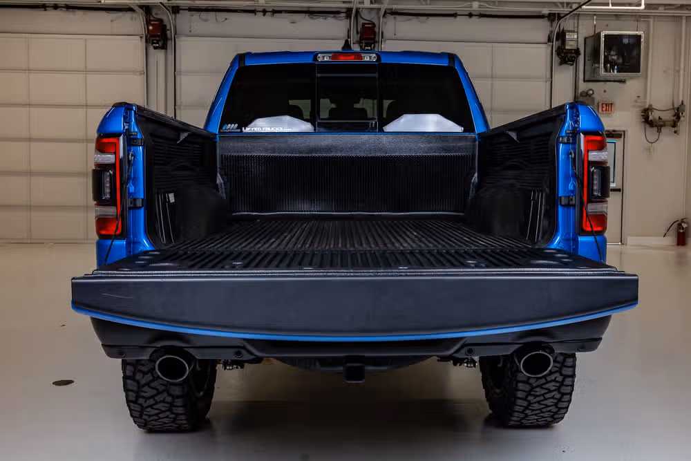 2023 Ram 1500 Big Horn Crew Cab Image 9