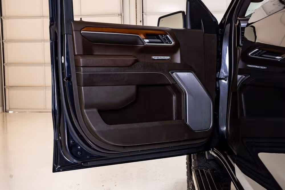 2023 GMC Sierra 1500 Denali Crew Cab Image 37