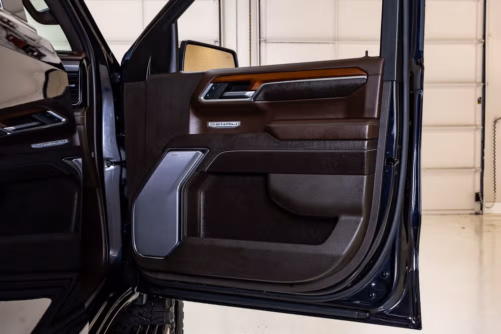 2023 GMC Sierra 1500 Denali Crew Cab Image 38