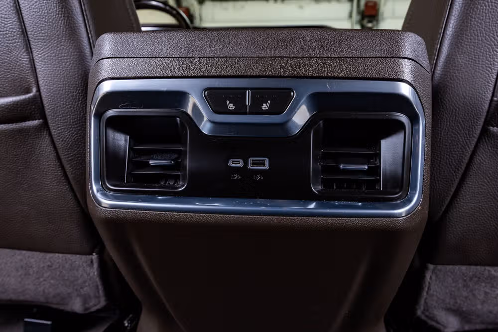 2023 GMC Sierra 1500 Denali Crew Cab Image 34
