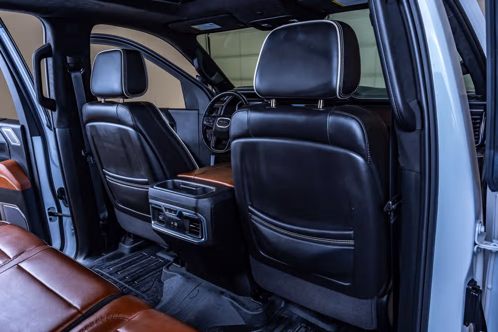 2025 GMC Sierra 2500HD Denali Ultimate Crew Cab Image 33