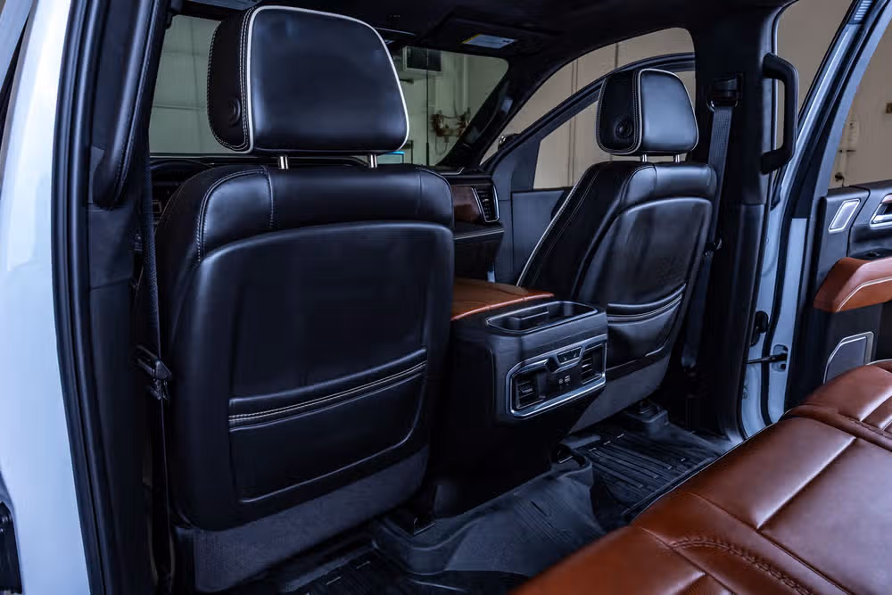 2025 GMC Sierra 2500HD Denali Ultimate Crew Cab Image 35