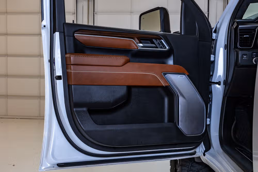2025 GMC Sierra 2500HD Denali Ultimate Crew Cab Image 37
