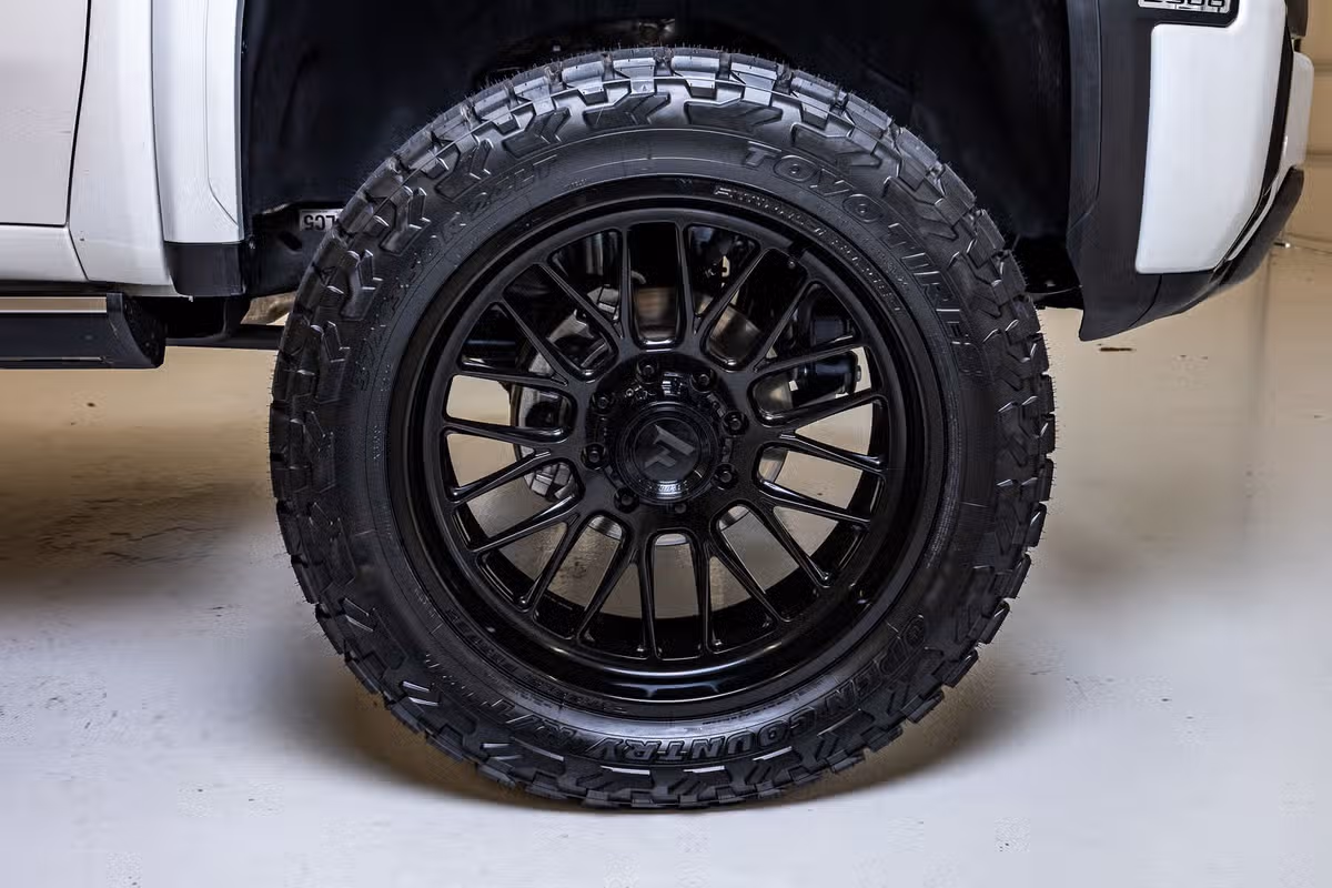 2025 GMC Sierra 2500HD Denali Ultimate Crew Cab