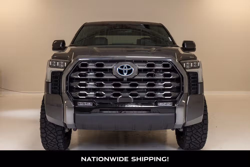 2023 Toyota Tundra Platinum HV CrewMax Image 4