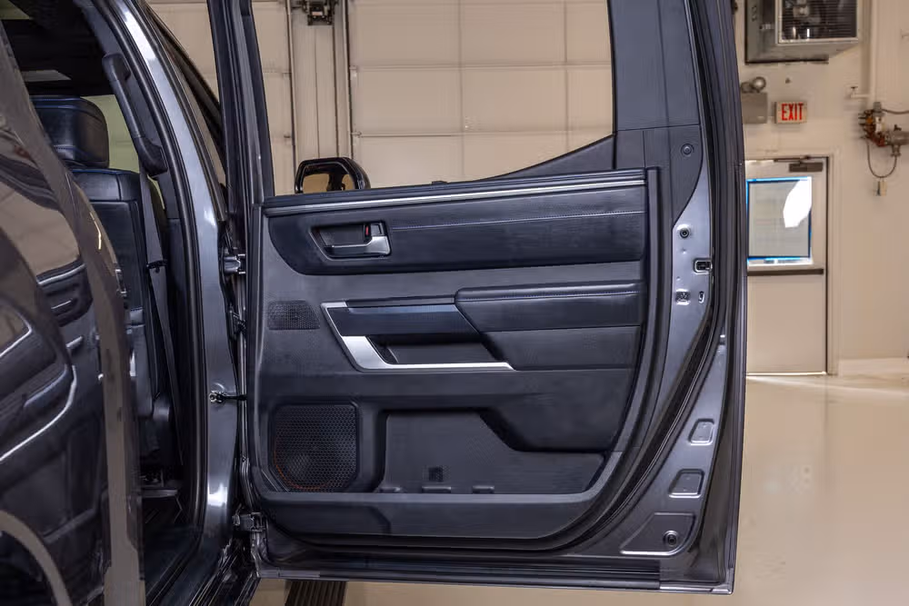 2023 Toyota Tundra Platinum HV CrewMax Image 40