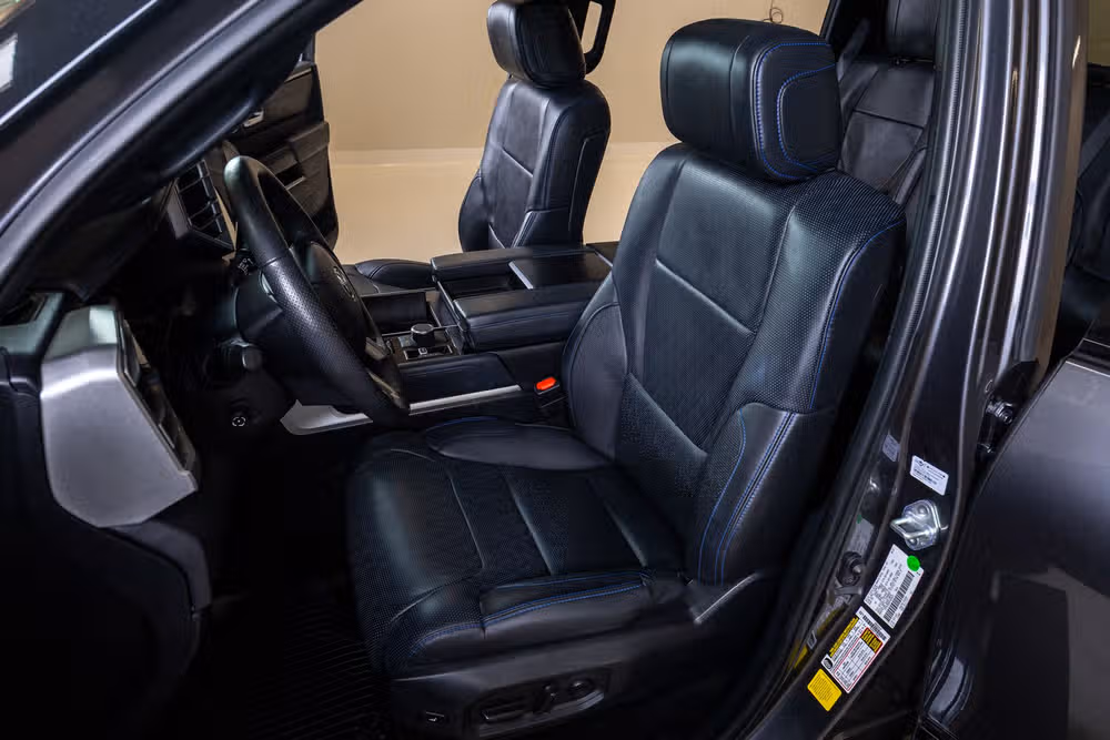 2023 Toyota Tundra Platinum HV CrewMax Image 30