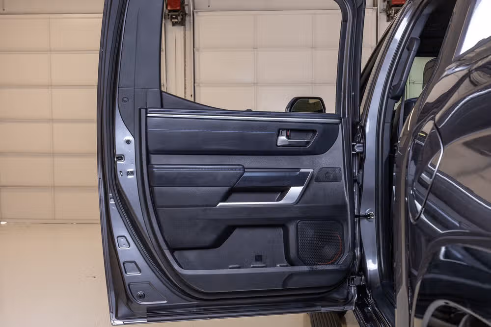 2023 Toyota Tundra Platinum HV CrewMax Image 39