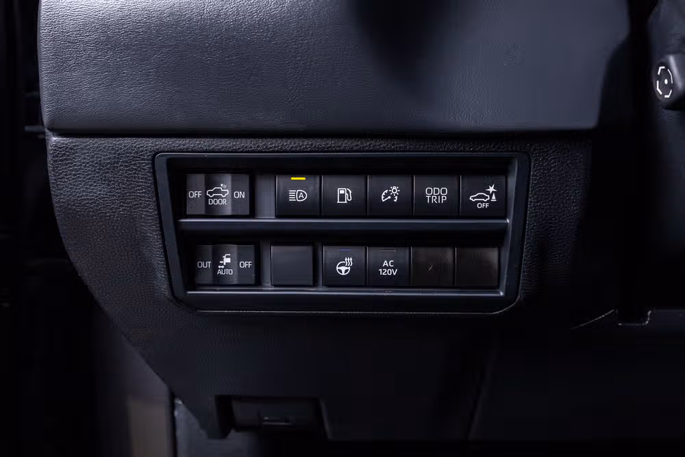 2023 Toyota Tundra Platinum HV CrewMax Image 22