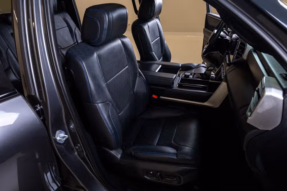 2023 Toyota Tundra Platinum HV CrewMax Image 32