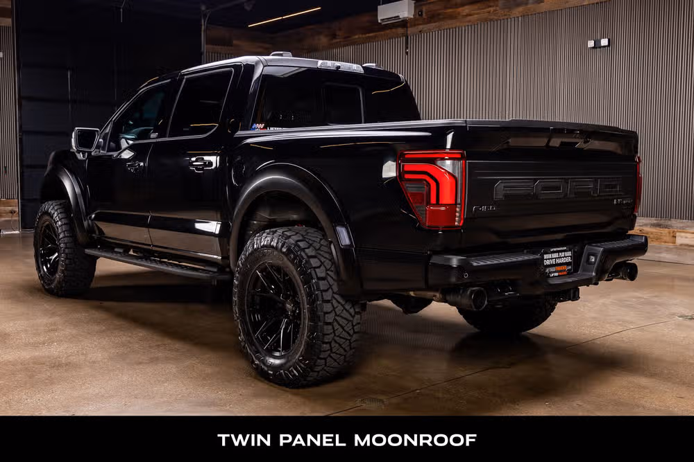2025 Ford F-150 Raptor SuperCrew Image 7