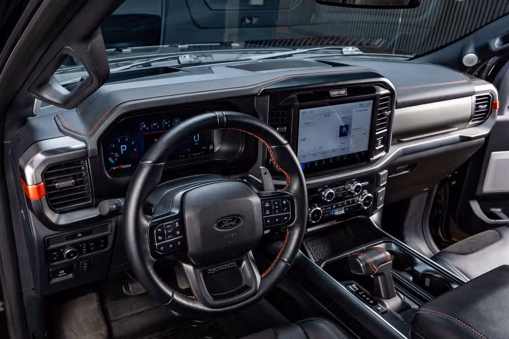 2025 Ford F-150 Raptor SuperCrew Image 17