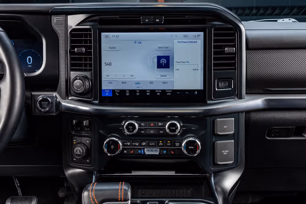 2025 Ford F-150 Raptor SuperCrew Image 24