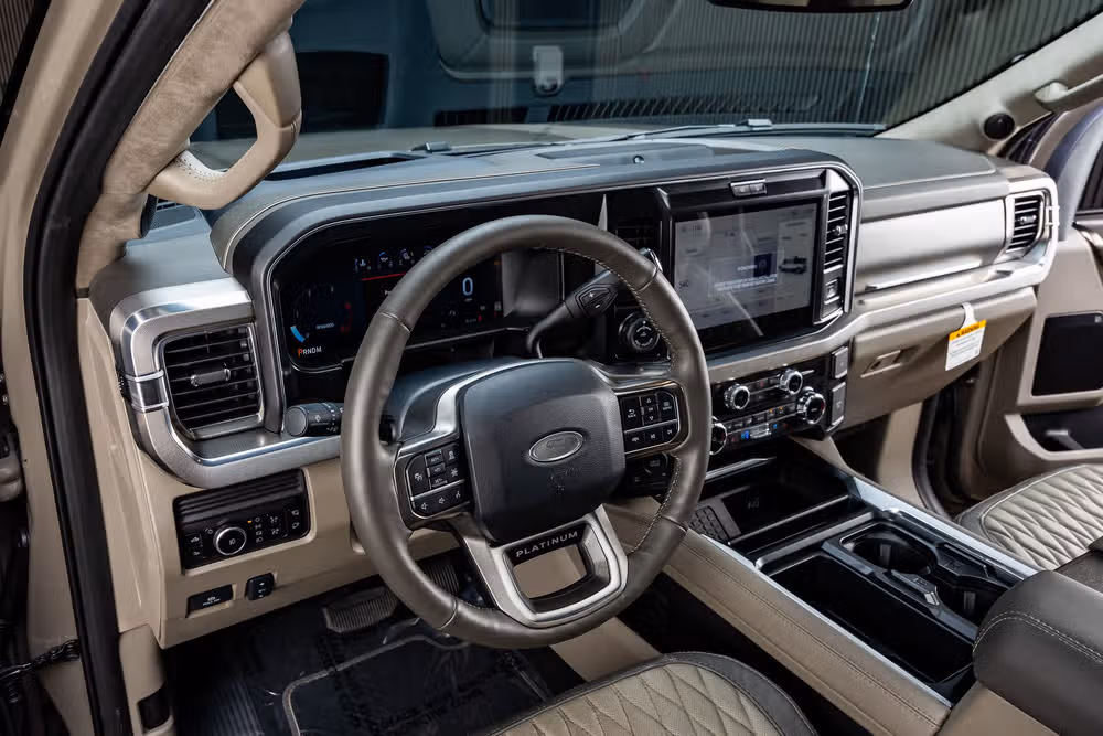 2026 Ford F-250 Super Duty Platinum Plus Crew Cab Image 17