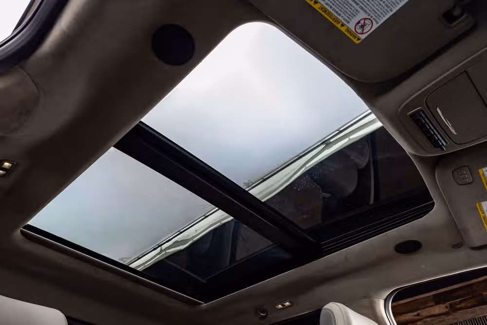 2026 Ford F-250 Super Duty Platinum Plus Crew Cab Image 32