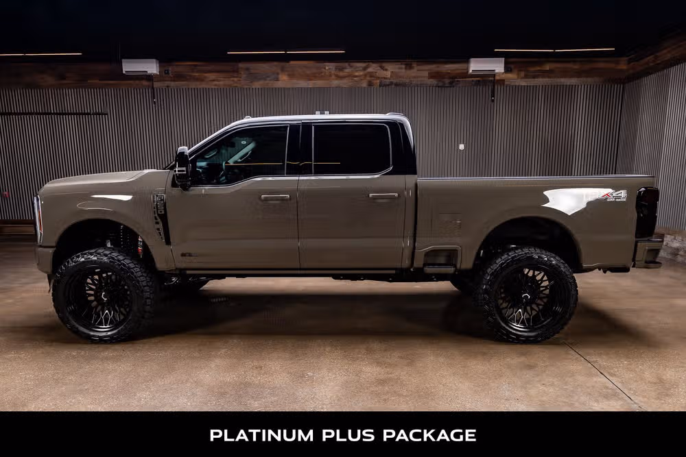 2026 Ford F-250 Super Duty Platinum Plus Crew Cab Image 6