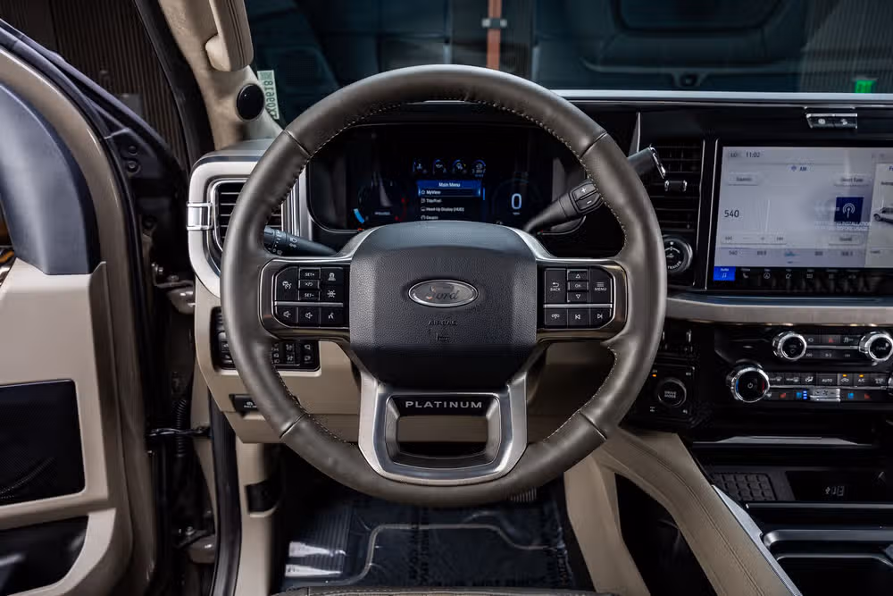 2026 Ford F-250 Super Duty Platinum Plus Crew Cab Image 19