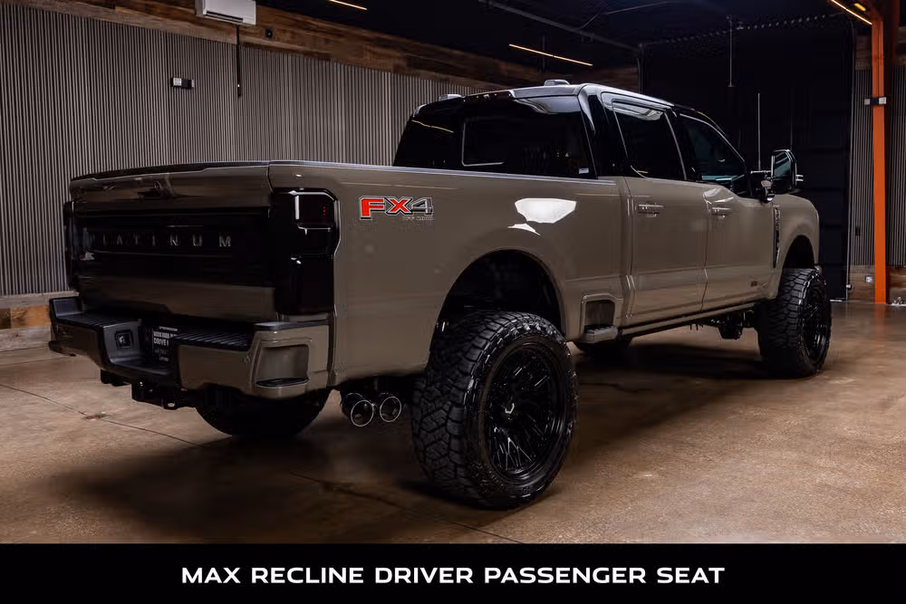 2026 Ford F-250 Super Duty Platinum Plus Crew Cab Image 10