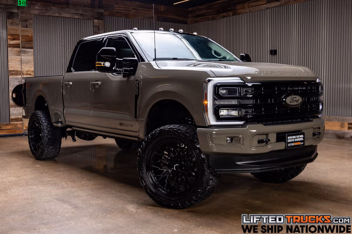 2026 Ford F-250 Super Duty Platinum Plus Crew Cab