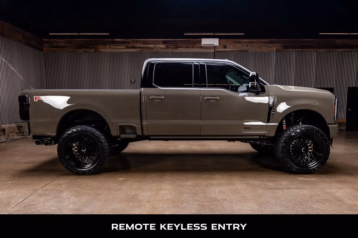 2026 Ford F-250 Super Duty Platinum Plus Crew Cab