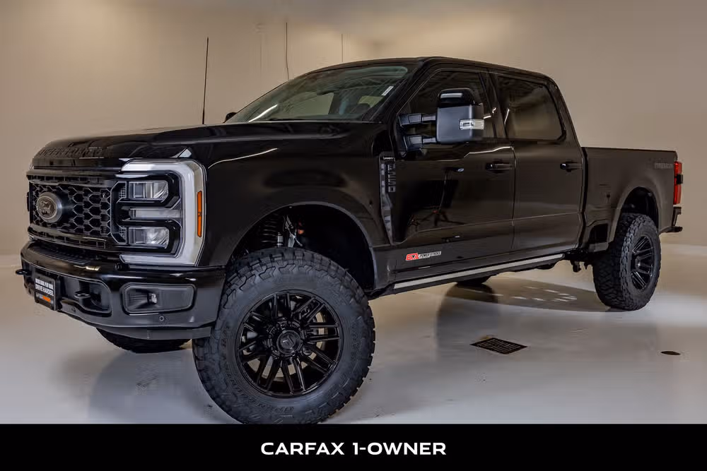 2025 Ford F-250 Super Duty Lariat Crew Cab Image 5