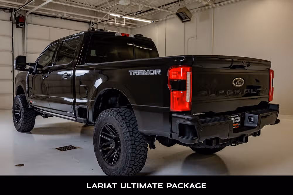 2025 Ford F-250 Super Duty Lariat Crew Cab Image 7