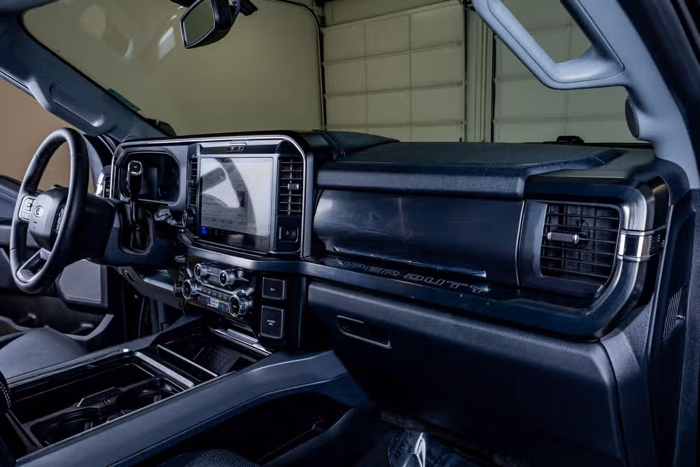 2025 Ford F-250 Super Duty Lariat Crew Cab Image 18