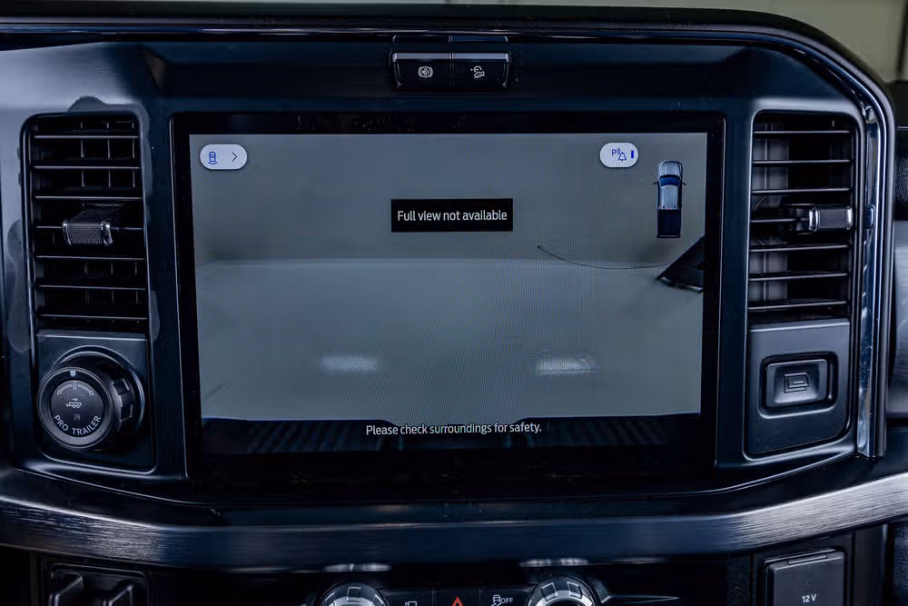 2025 Ford F-250 Super Duty Lariat Crew Cab Image 27
