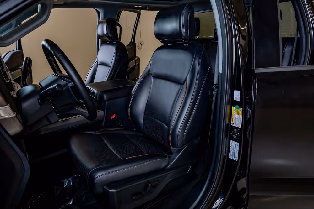 2025 Ford F-250 Super Duty Lariat Crew Cab Image 31
