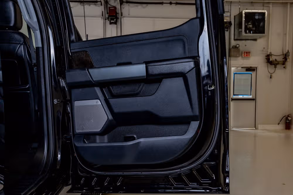 2025 Ford F-250 Super Duty Lariat Crew Cab Image 41
