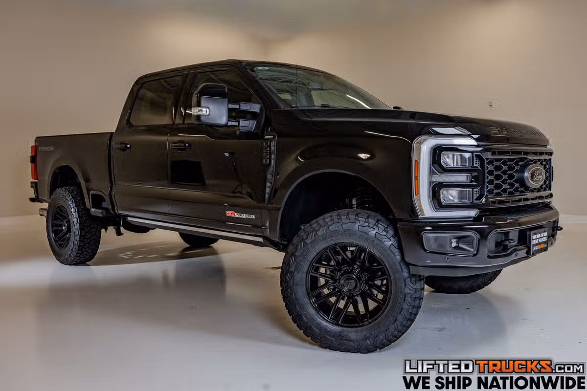 2025 Ford F-250 Super Duty Lariat Crew Cab