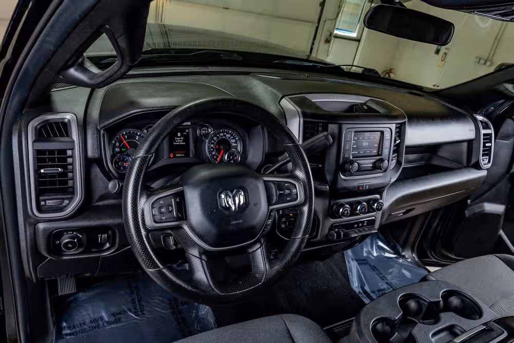 2024 Ram 3500 Tradesman Crew Cab Image 16
