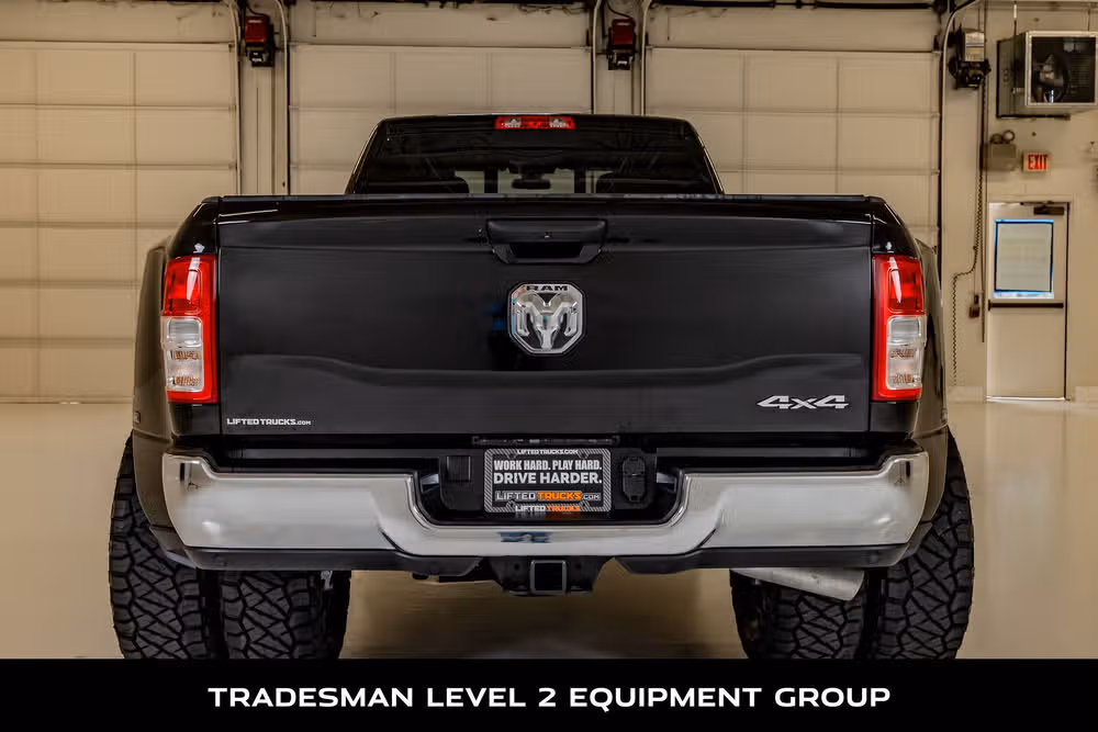 2024 Ram 3500 Tradesman Crew Cab Image 8
