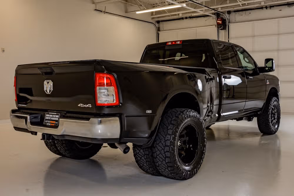 2024 Ram 3500 Tradesman Crew Cab Image 10