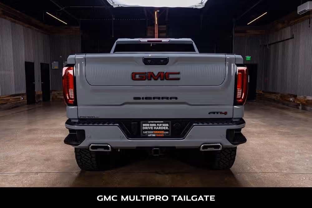 2024 GMC Sierra 1500 AT4 Crew Cab Image 8