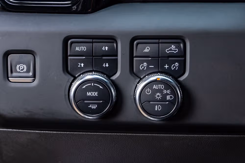 2024 GMC Sierra 1500 AT4 Crew Cab Image 22