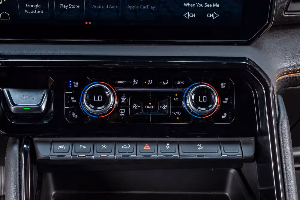 2024 GMC Sierra 1500 AT4 Crew Cab Image 27