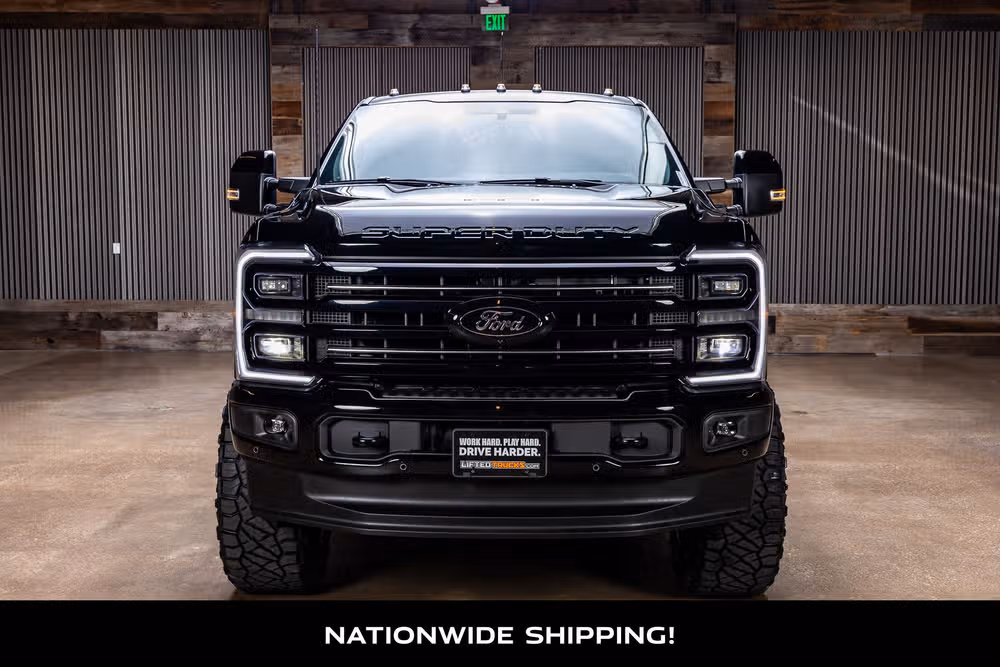 2026 Ford F-250 Super Duty Platinum Crew Cab Image 4