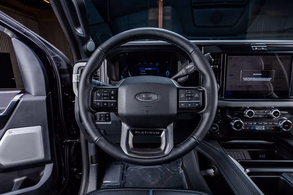 2026 Ford F-250 Super Duty Platinum Crew Cab Image 19