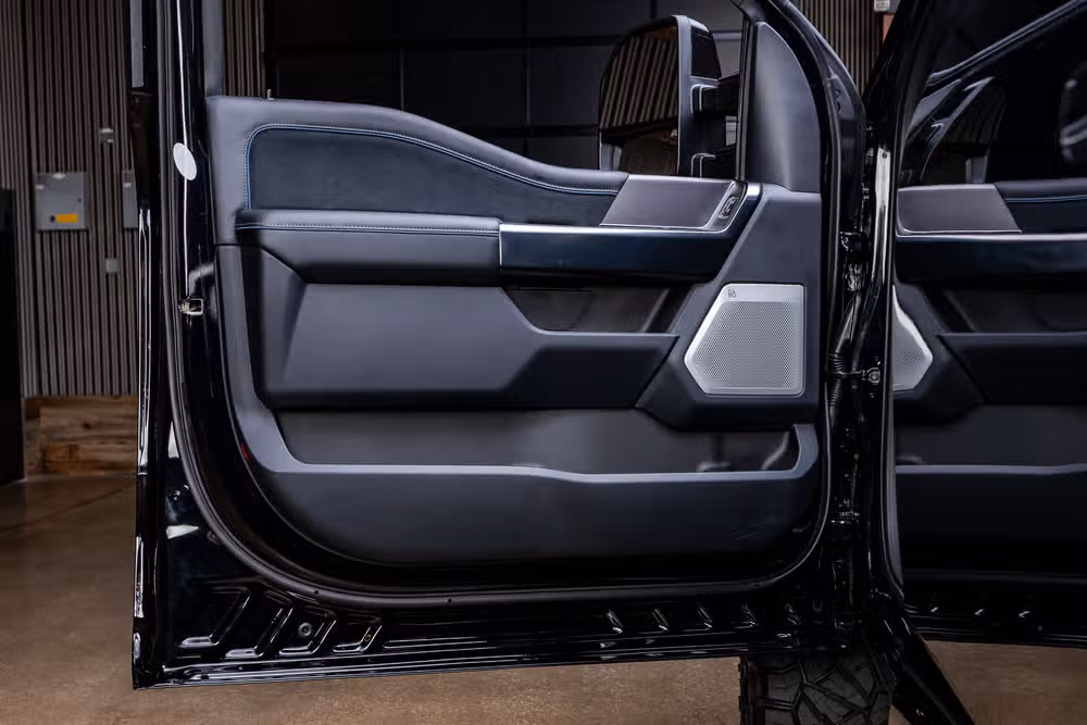 2026 Ford F-250 Super Duty Platinum Crew Cab Image 37