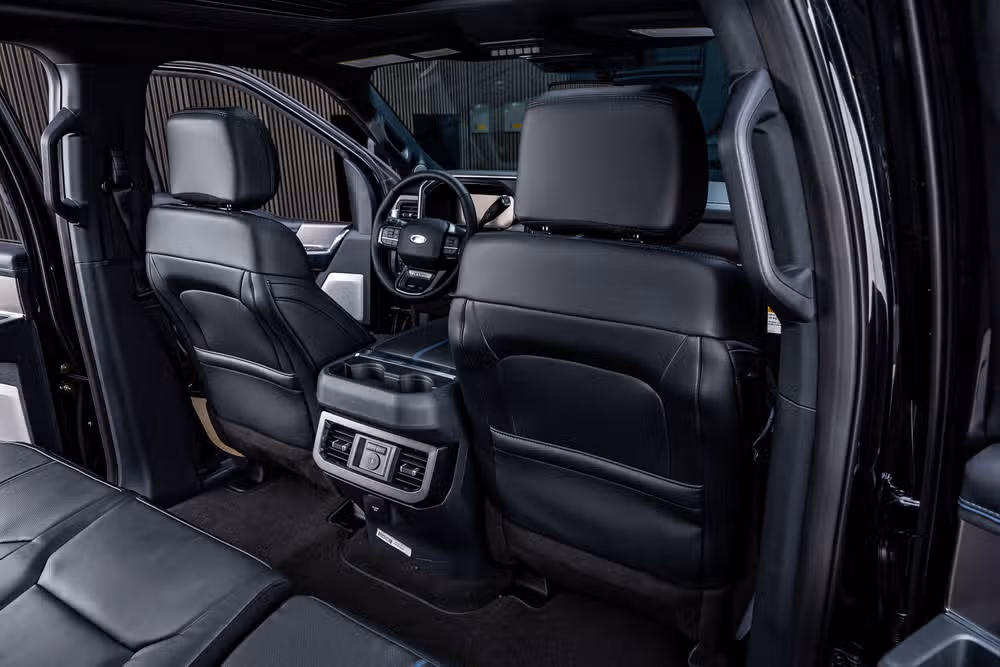 2026 Ford F-250 Super Duty Platinum Crew Cab Image 33
