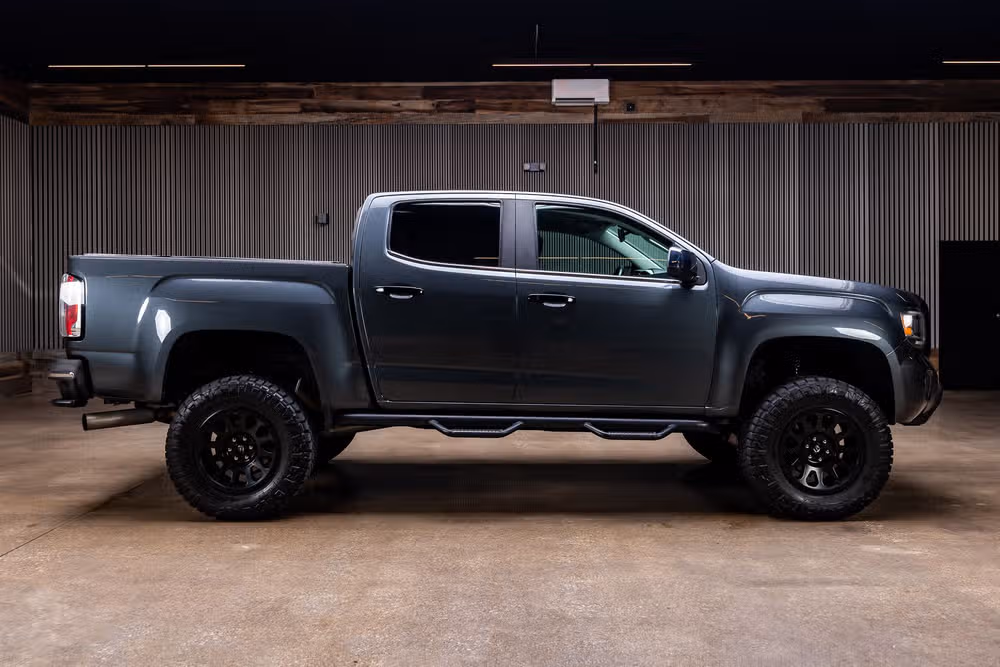 2017 GMC Canyon SLT Crew Cab Image 10