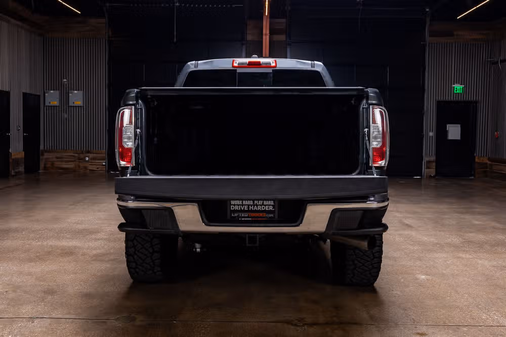 2017 GMC Canyon SLT Crew Cab Image 8