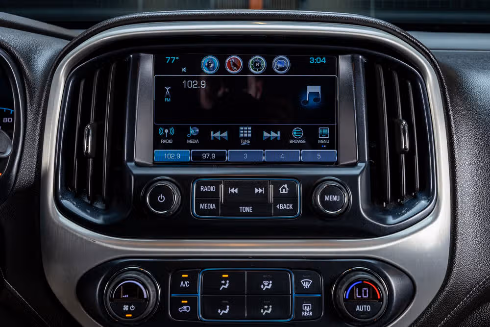 2017 GMC Canyon SLT Crew Cab Image 23