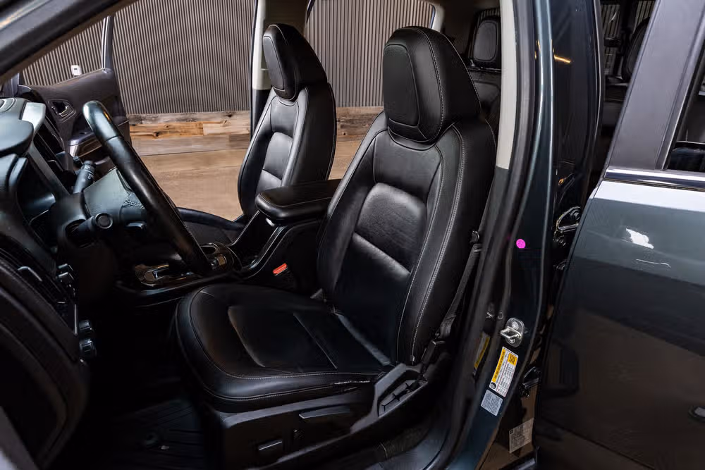 2017 GMC Canyon SLT Crew Cab Image 28