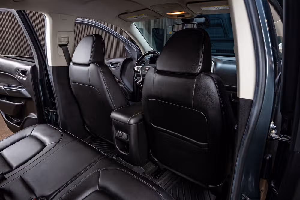 2017 GMC Canyon SLT Crew Cab Image 30